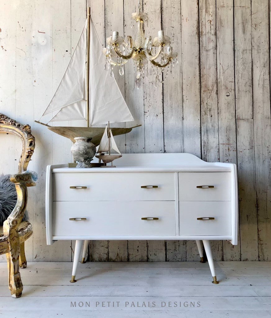 A Guide to Annie Sloan Satin Paint